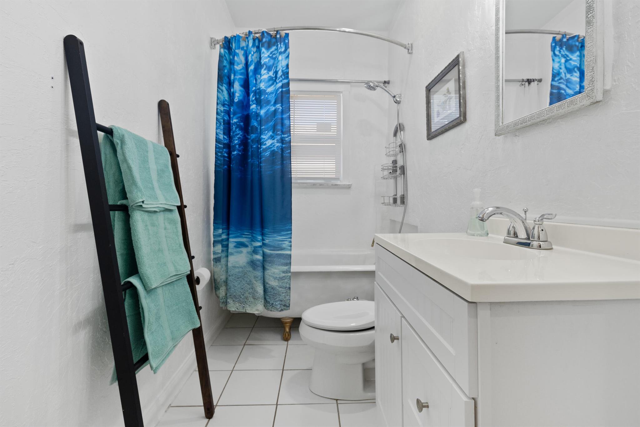 LAKE WORTH TOWN OF - Residential Lease