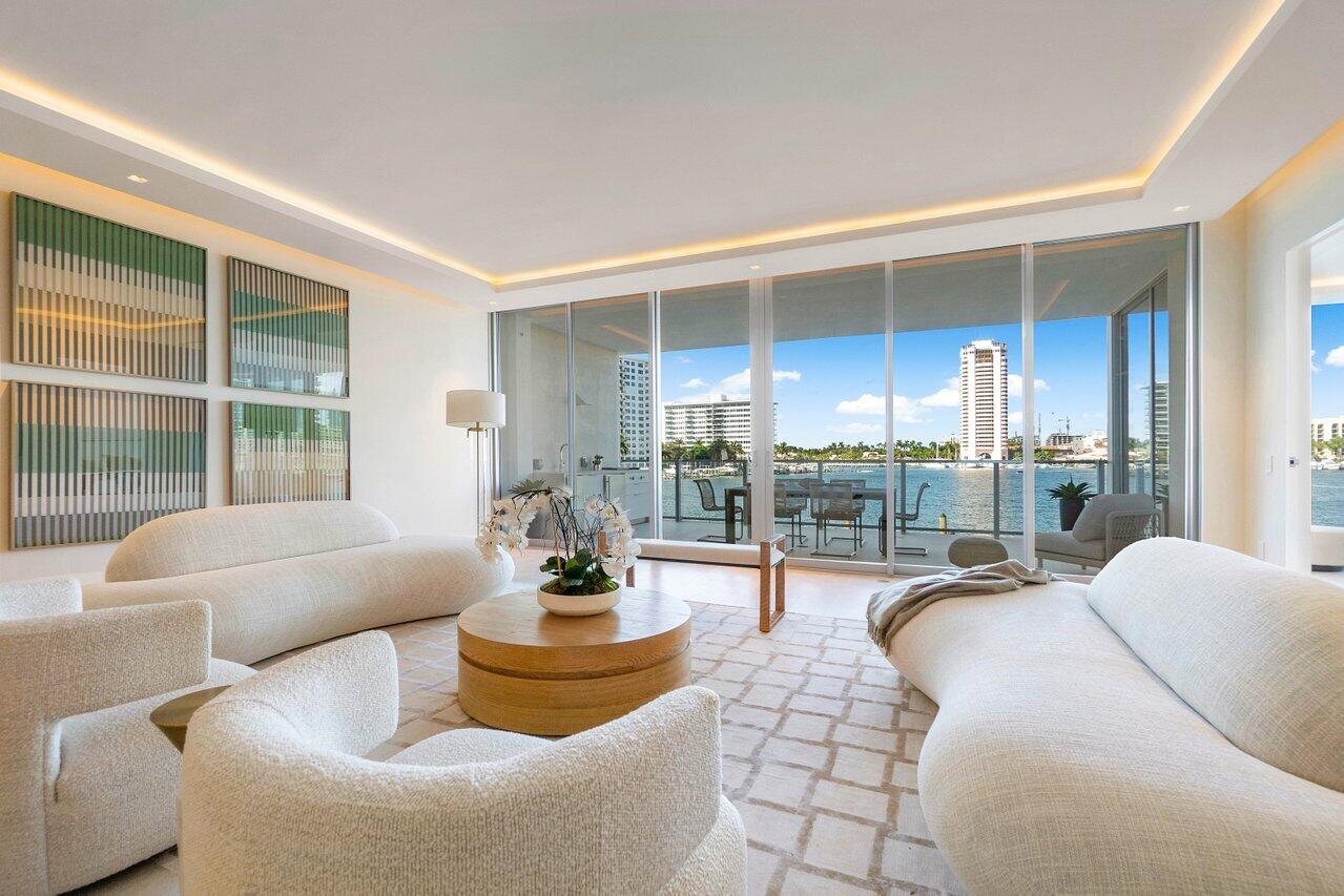 BOCA BEACH RESIDENCES - Residential