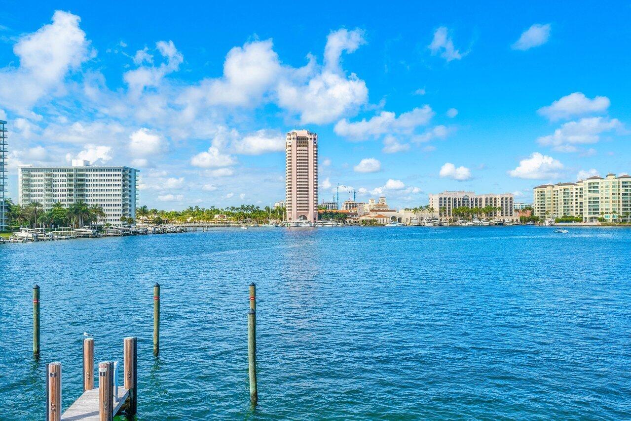 BOCA BEACH RESIDENCES - Residential