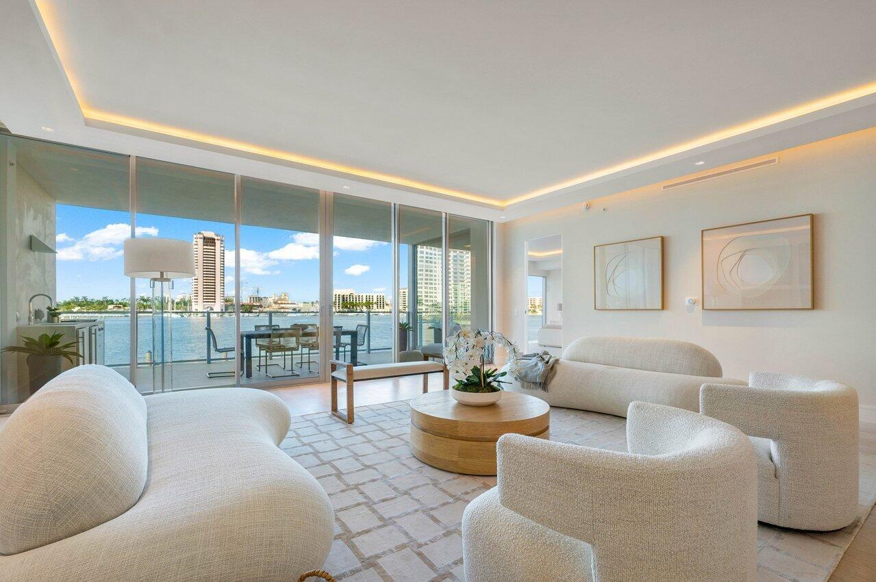 BOCA BEACH RESIDENCES - Residential