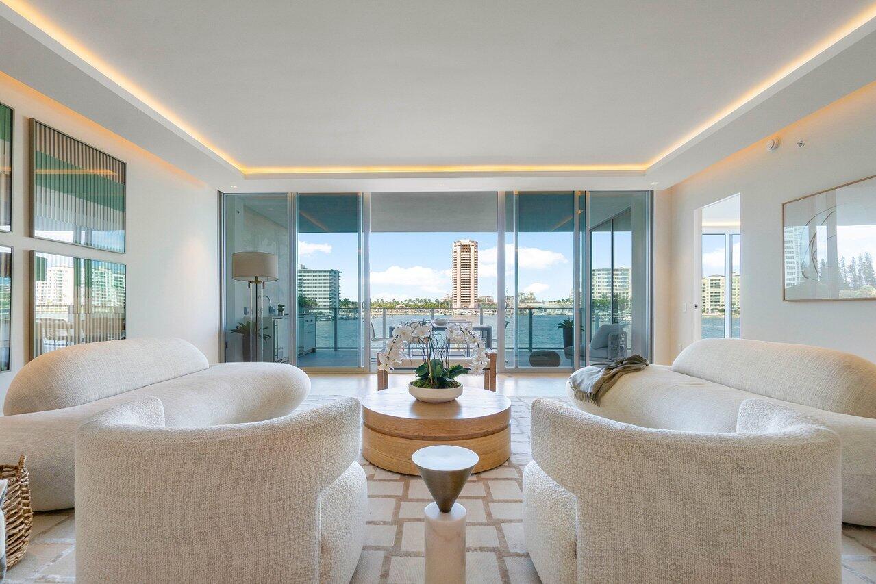 BOCA BEACH RESIDENCES - Residential