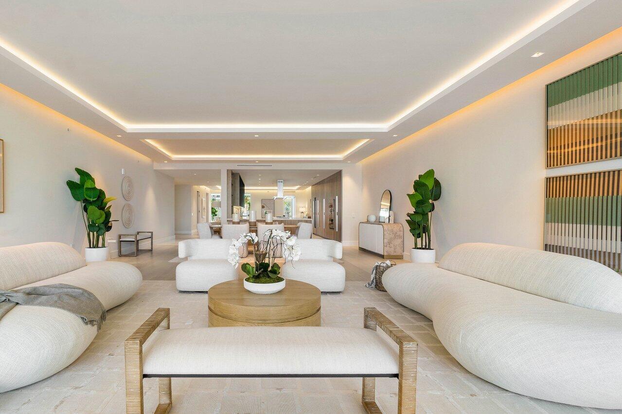 BOCA BEACH RESIDENCES - Residential