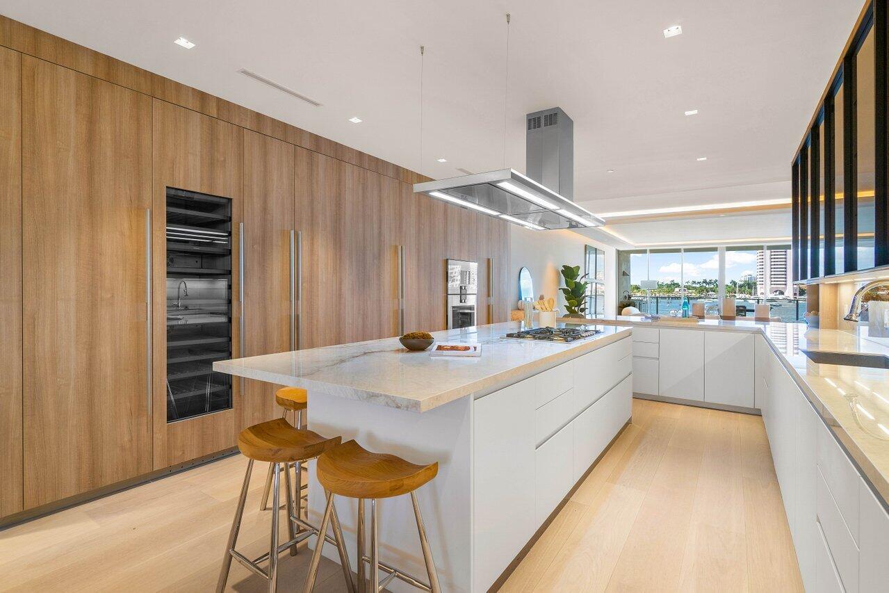 BOCA BEACH RESIDENCES - Residential