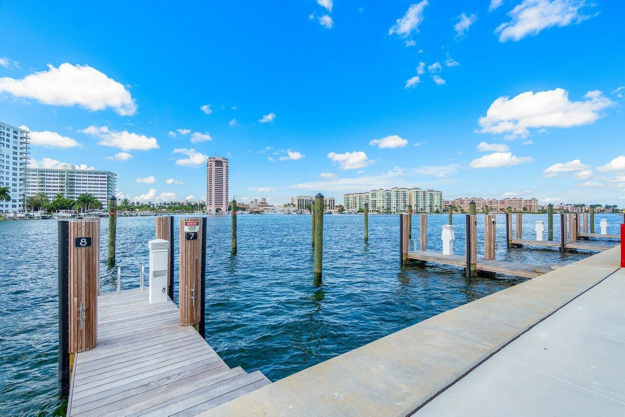 BOCA BEACH RESIDENCES - Residential