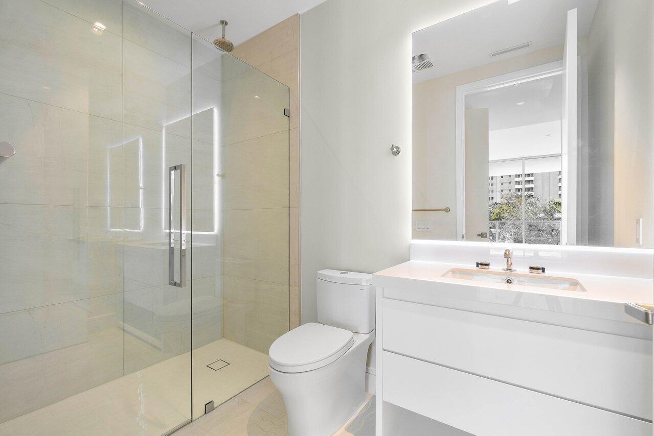 BOCA BEACH RESIDENCES - Residential