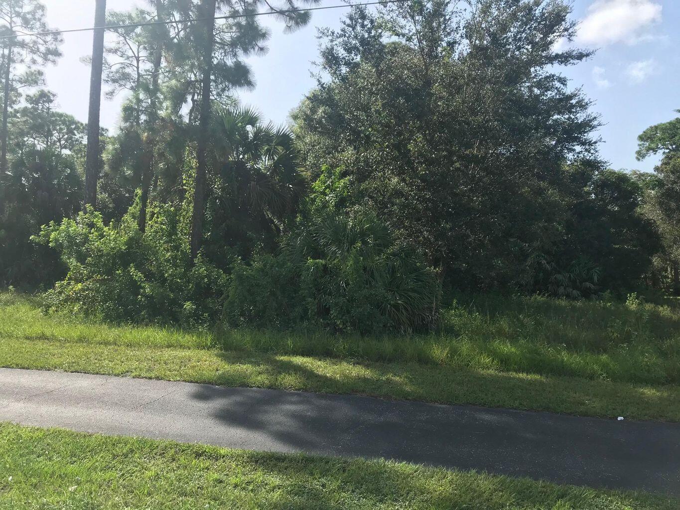 PADDOCK PARK 1 OF WELLING - Land