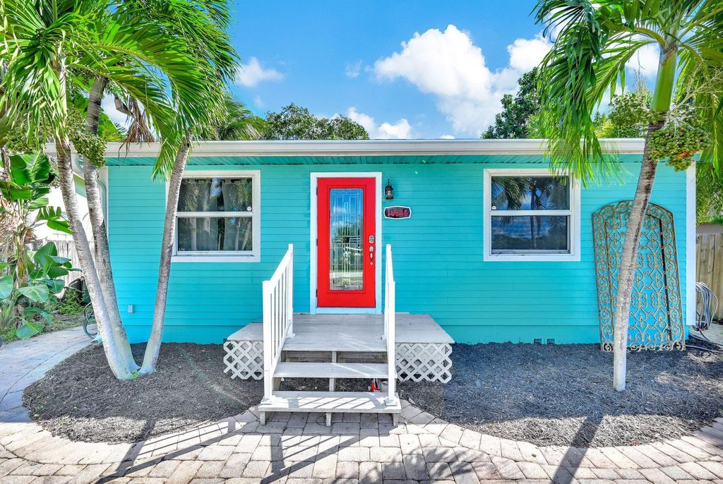 Photo of 16648 SW 8th Ave, Delray Beach, FL 33444 (MLS # F10531664)