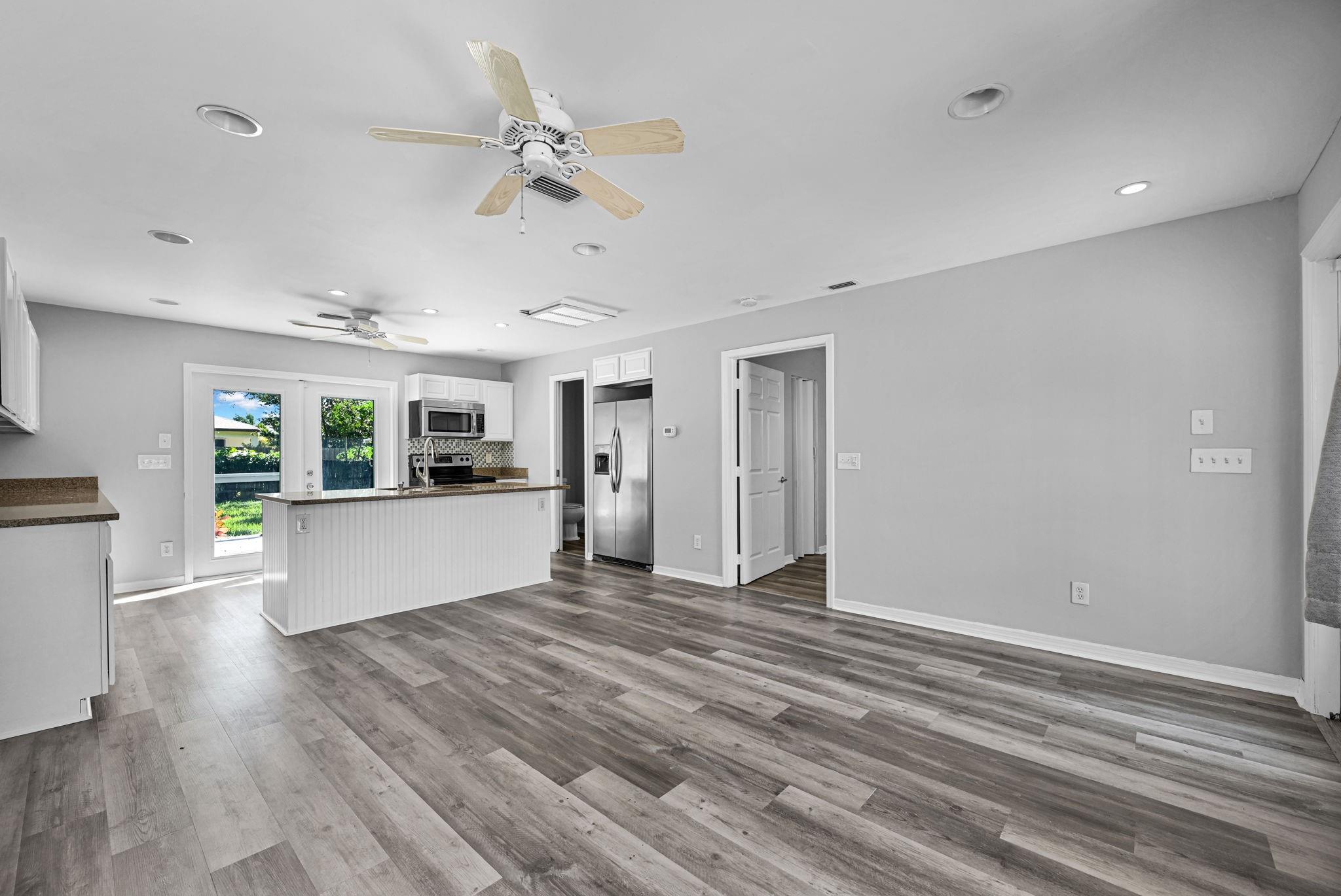 16648 SW 8th Ave