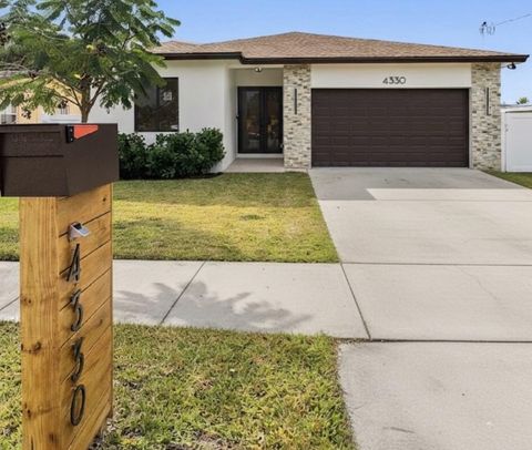 4330 SW 24th Street West Park FL 33023