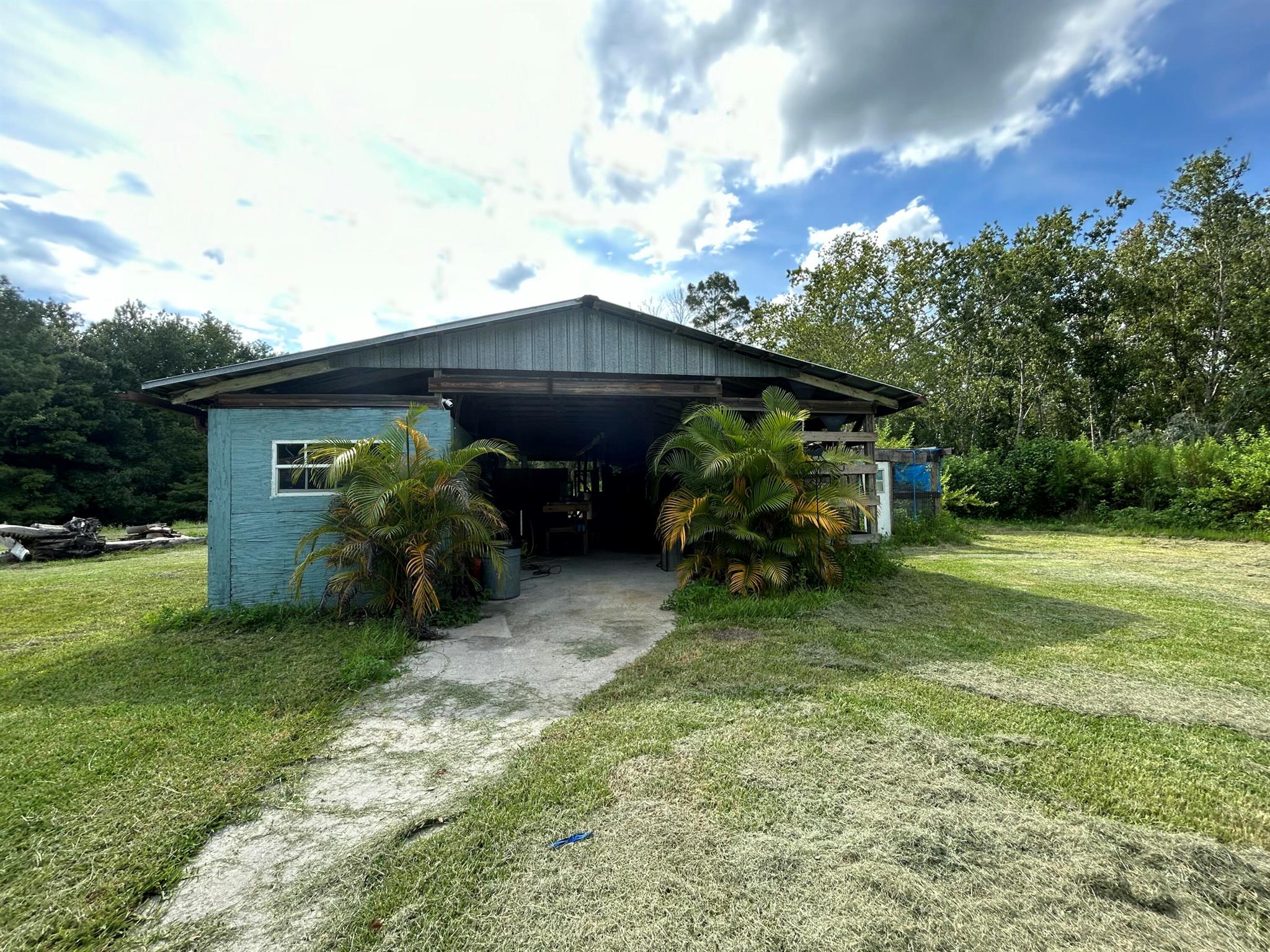 LAKE MONTAZA ESTATES - Residential