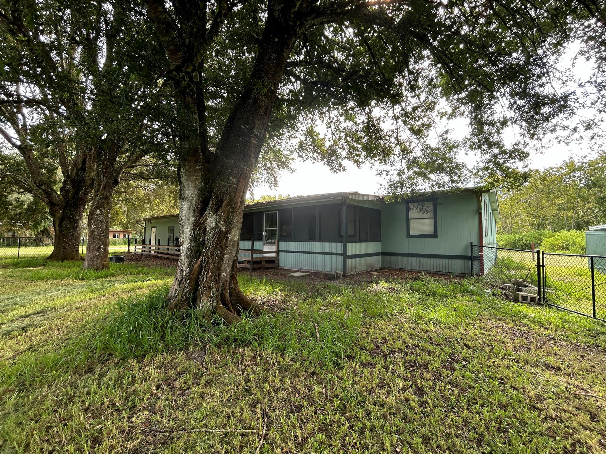 LAKE MONTAZA ESTATES - Residential