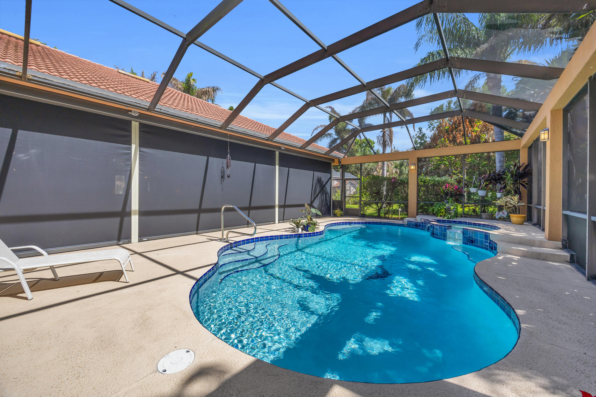 Country Club Pointe - Residential