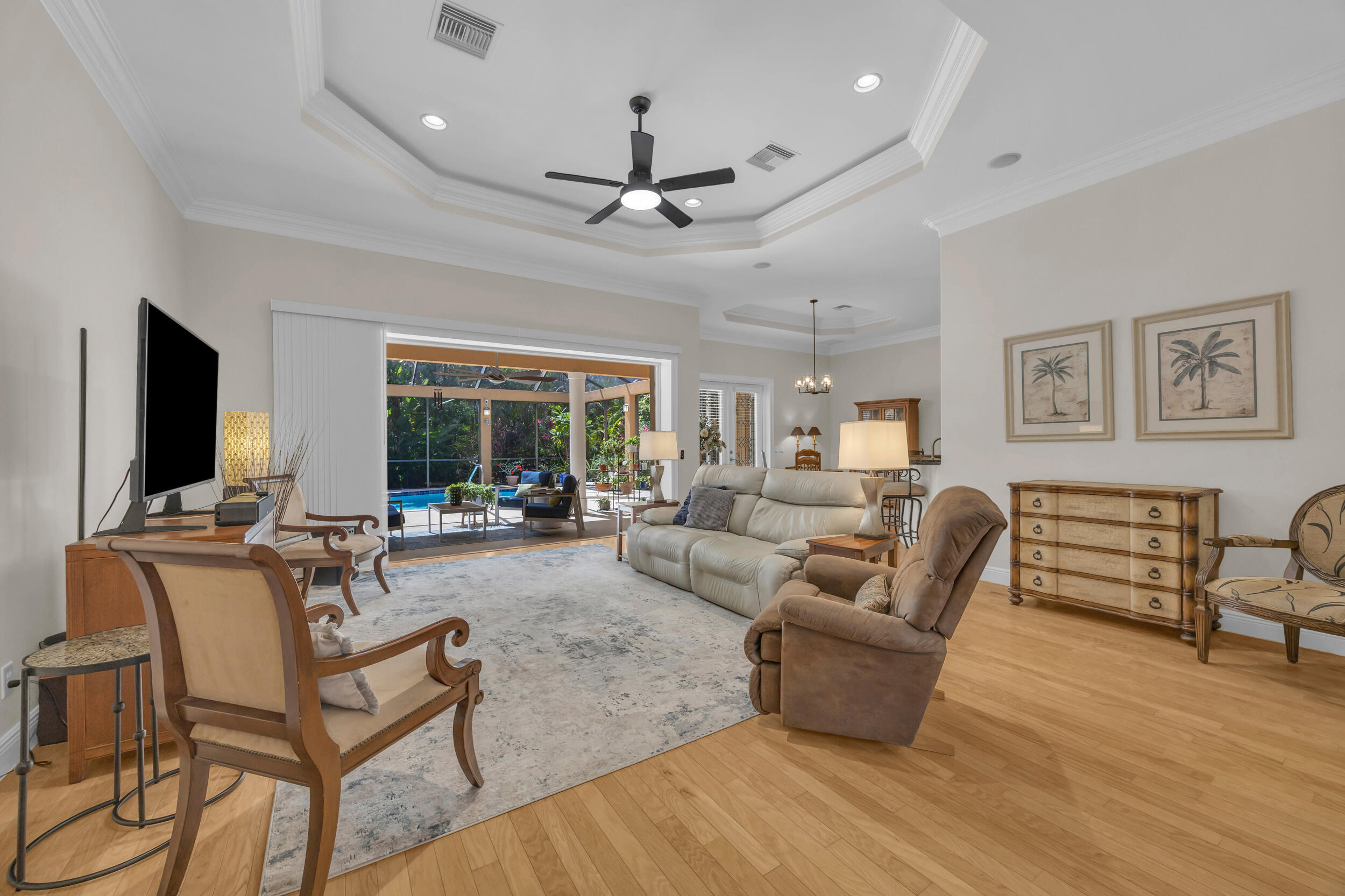 Country Club Pointe - Residential