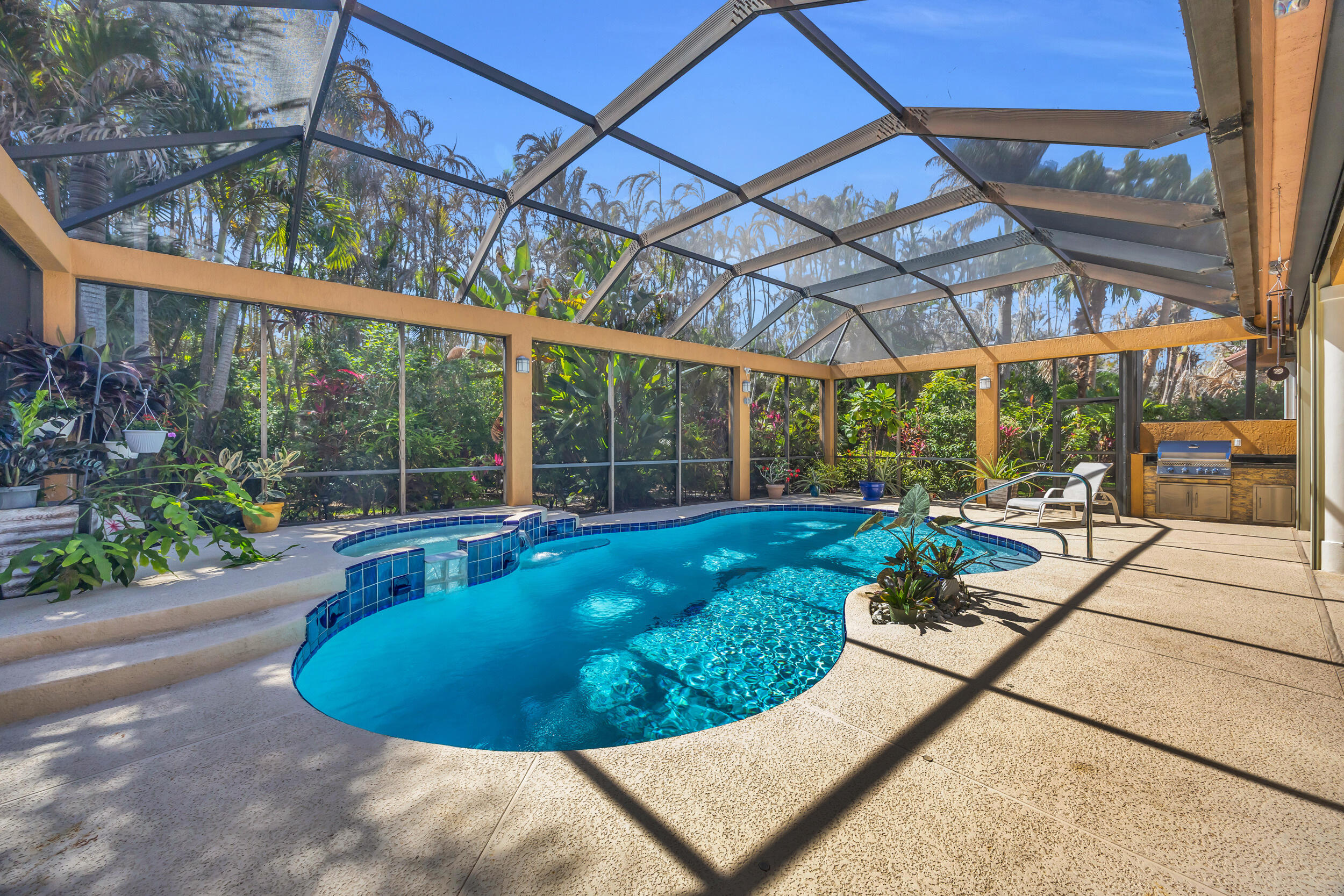 Country Club Pointe - Residential