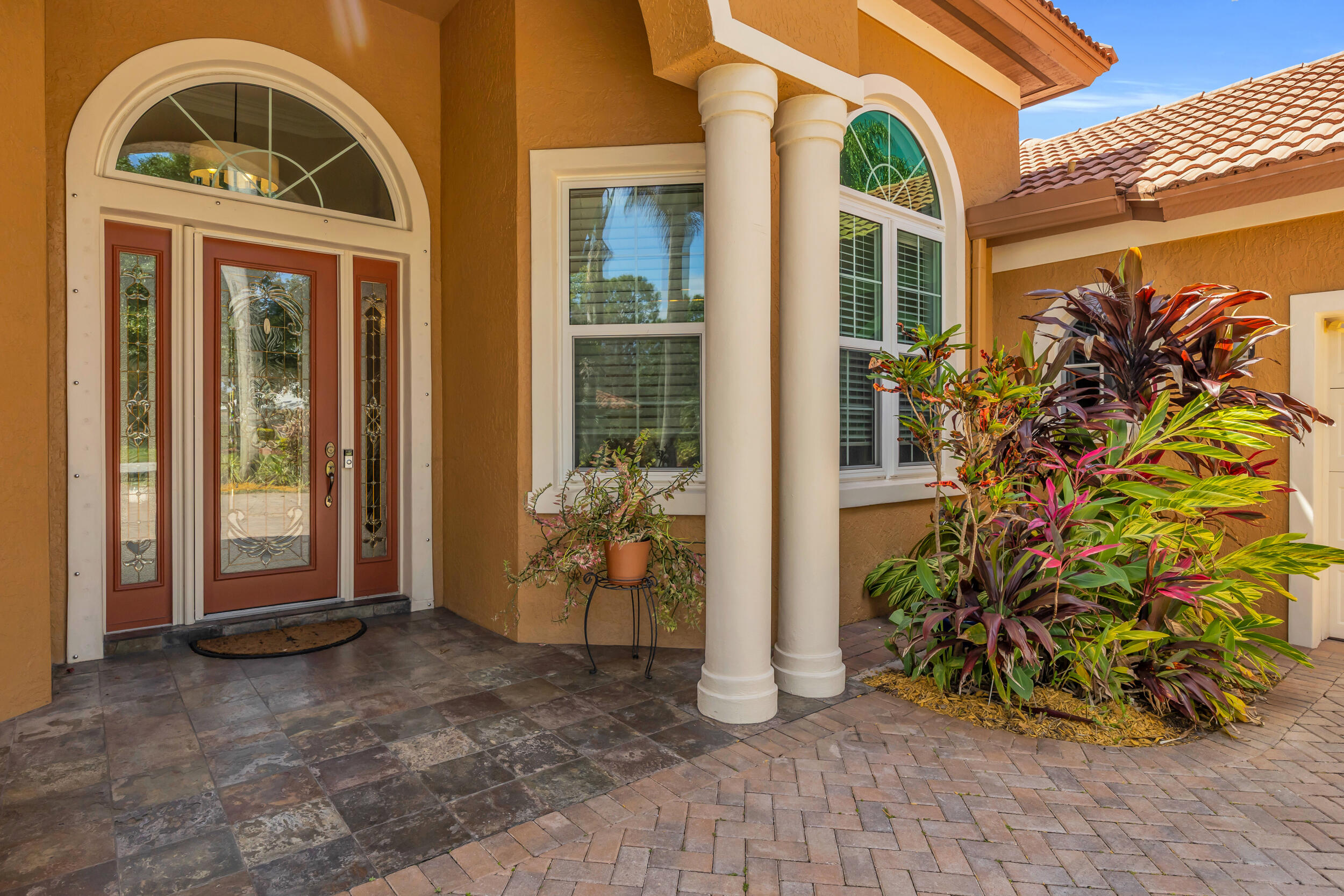 Country Club Pointe - Residential