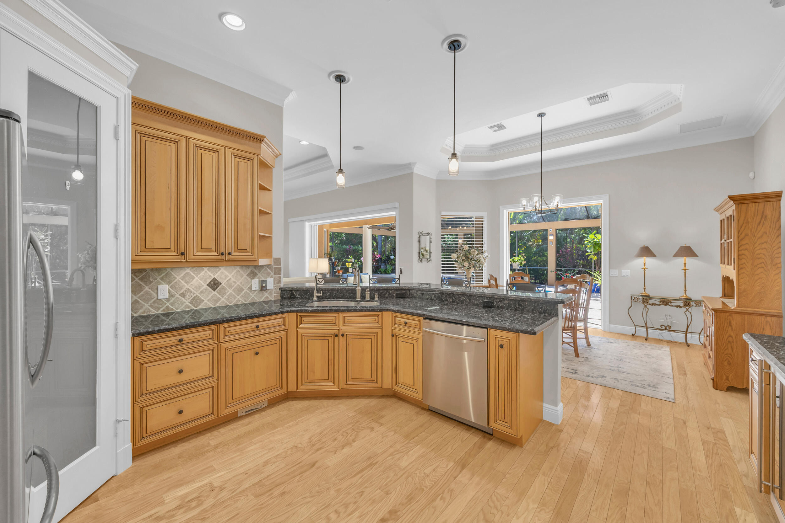 Country Club Pointe - Residential