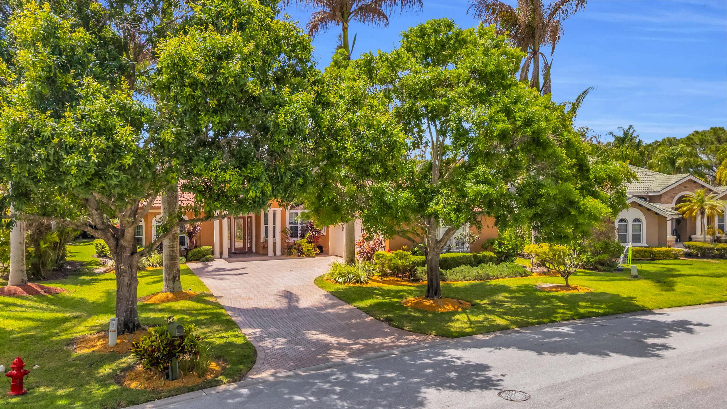 Country Club Pointe - Residential