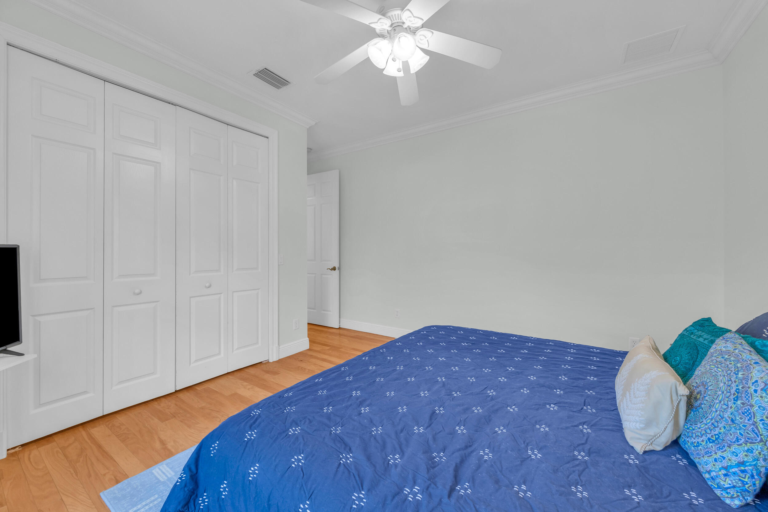 Country Club Pointe - Residential