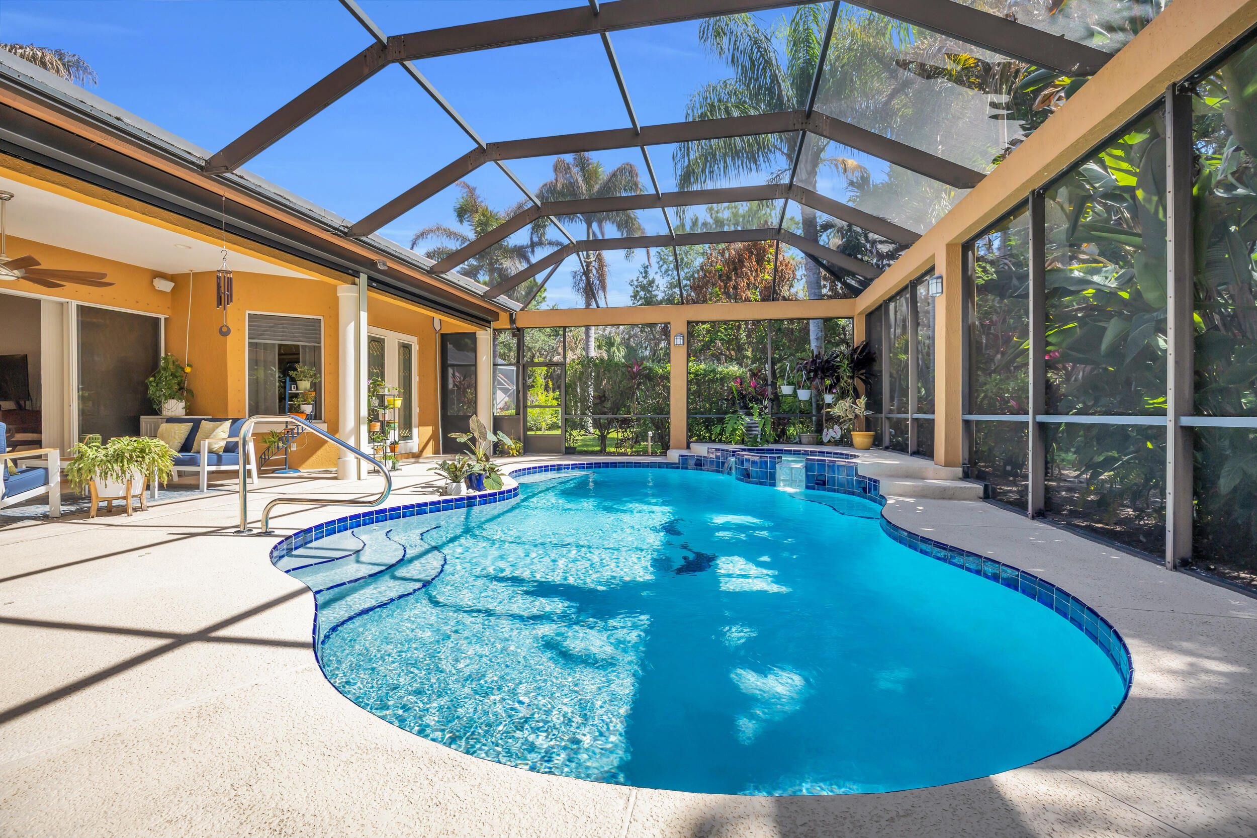 Country Club Pointe - Residential