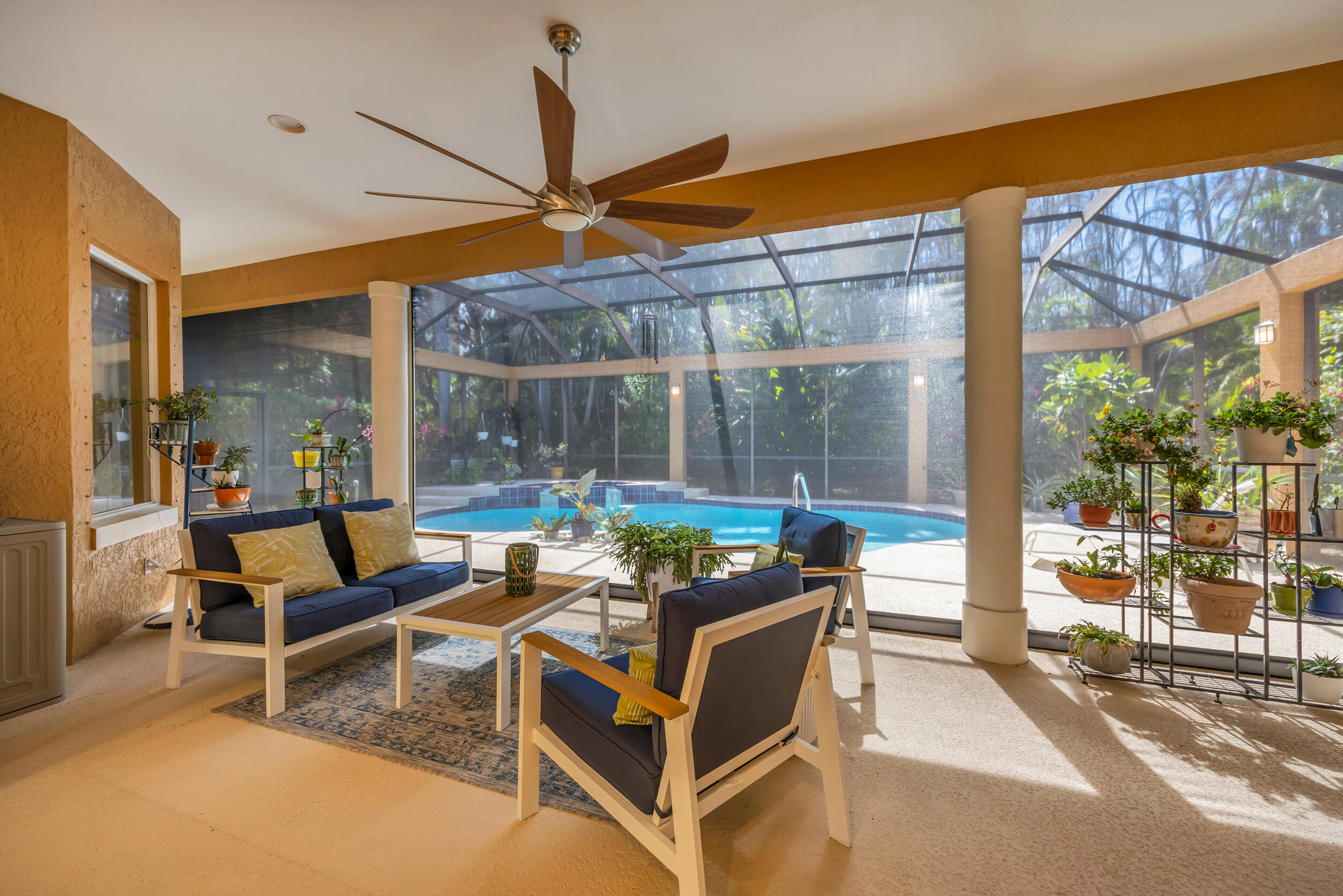 Country Club Pointe - Residential