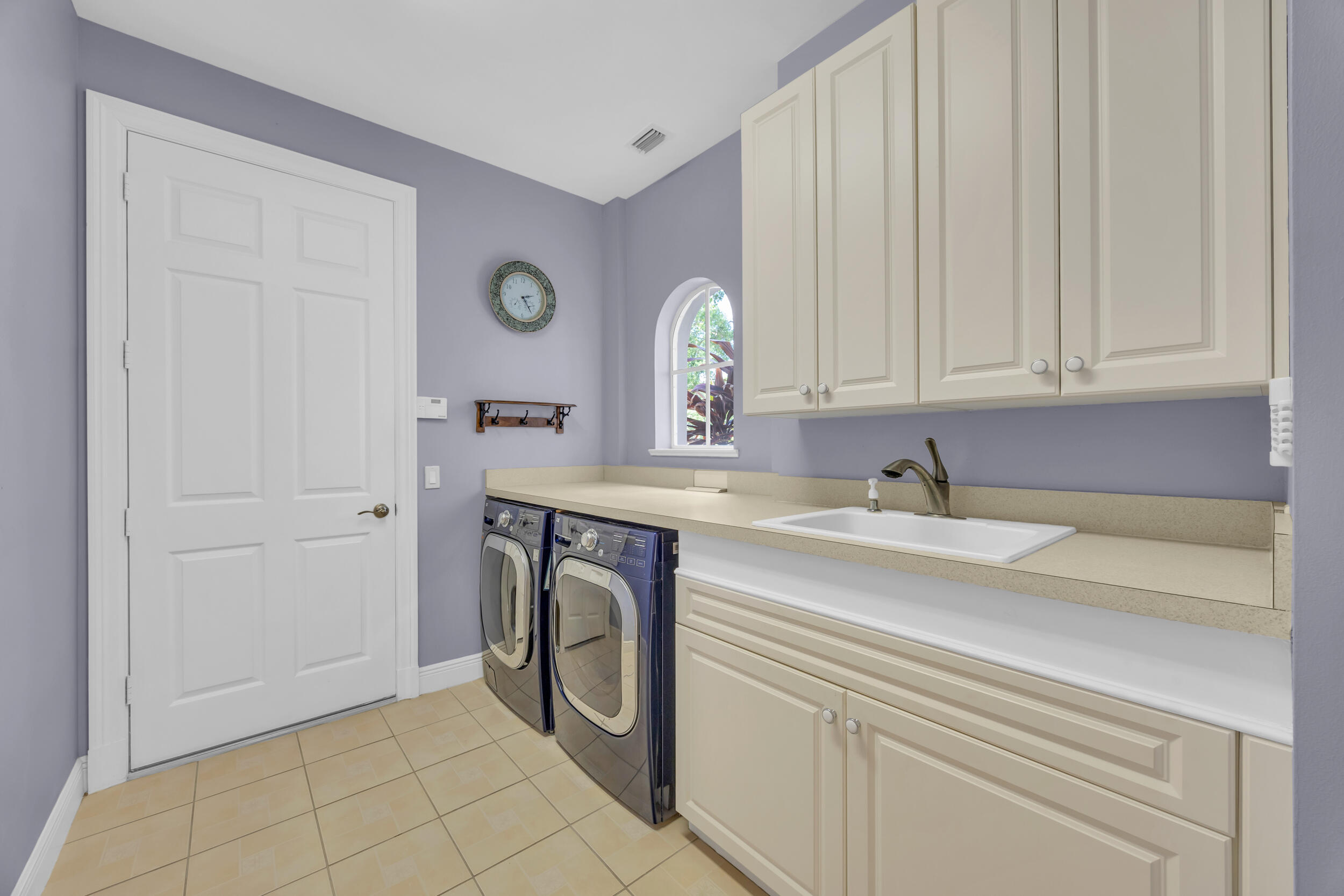 Country Club Pointe - Residential