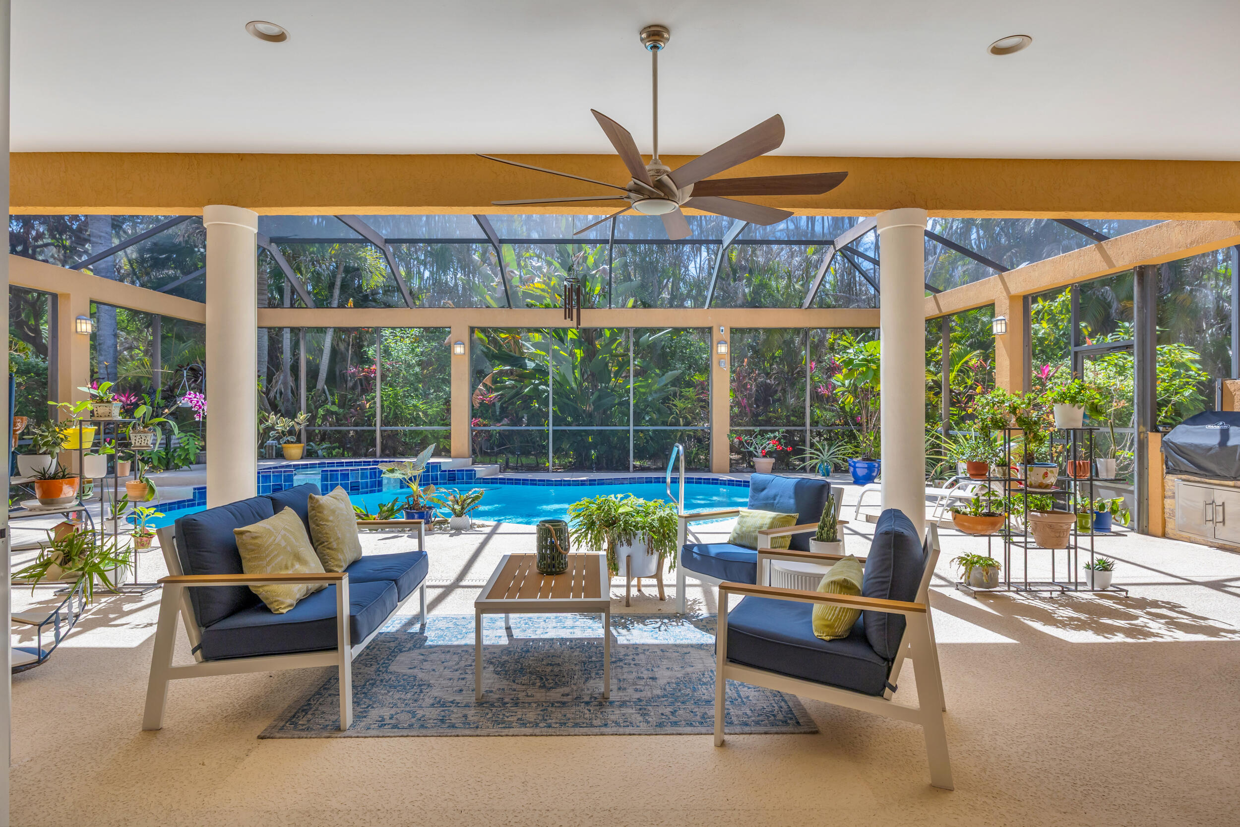 Country Club Pointe - Residential