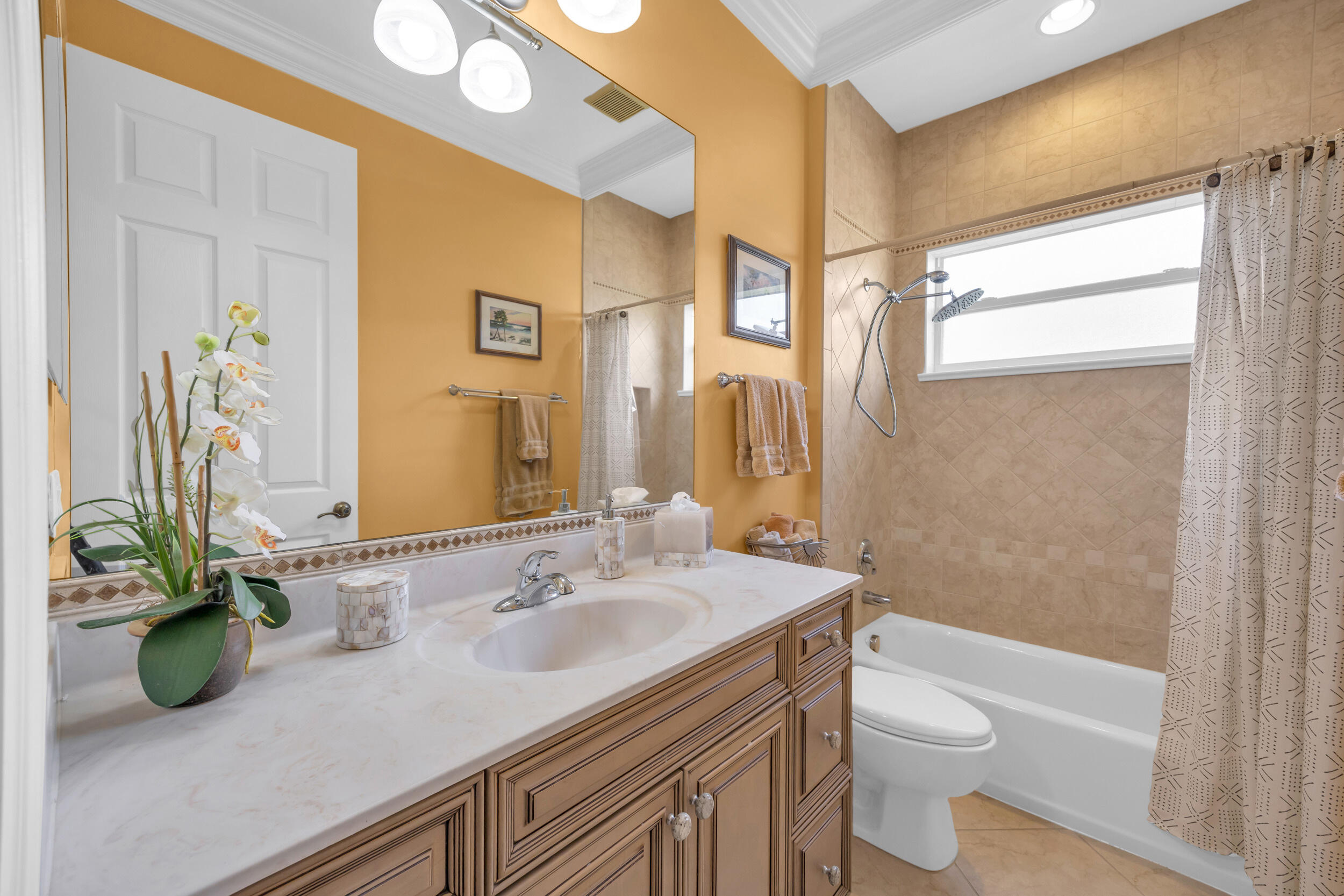 Country Club Pointe - Residential