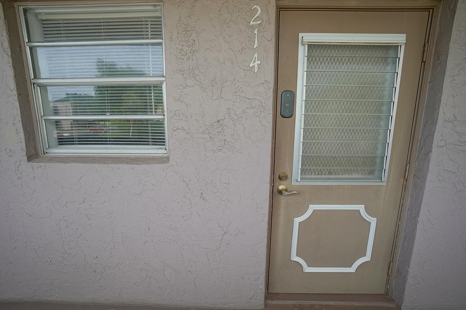 LAGO DEL REY CONDO - Residential Lease