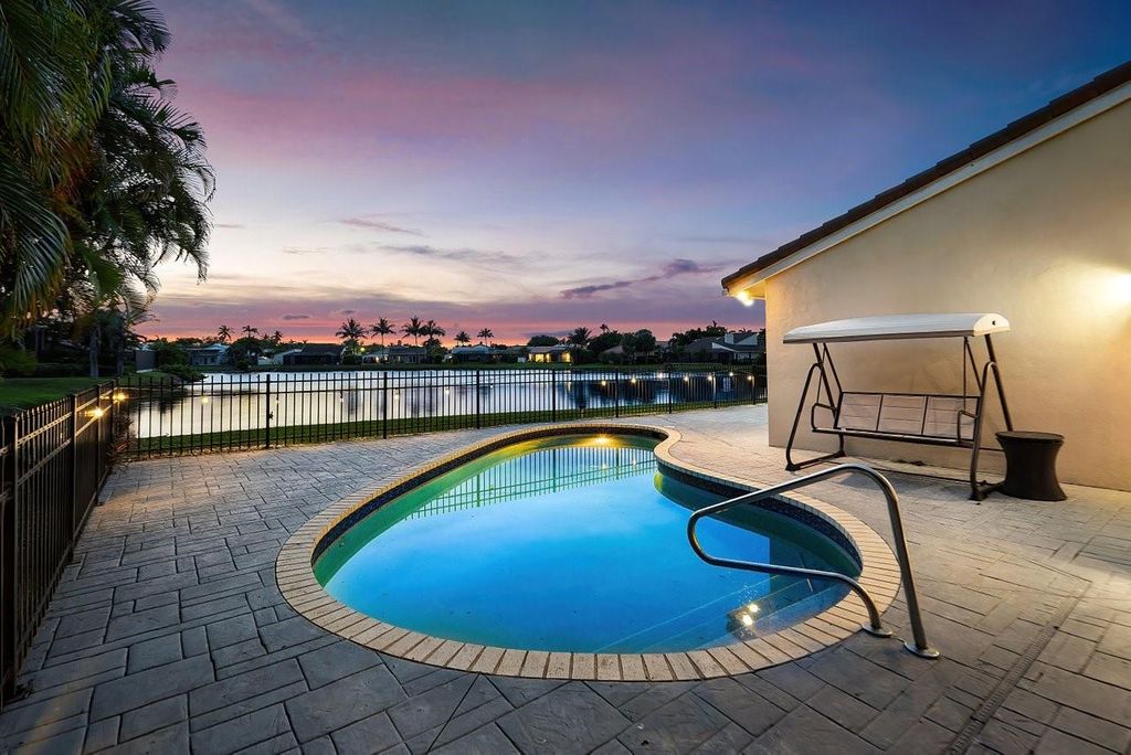 Photo of 7025 NW 2nd Terrace, Boca Raton, FL 33487 (MLS # F10499604)