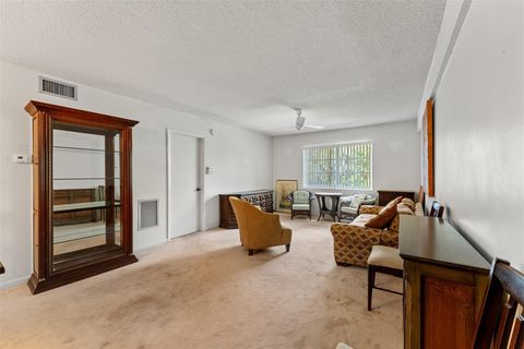 639 W Oakland Park Blvd 207D Oakland Park FL 33311