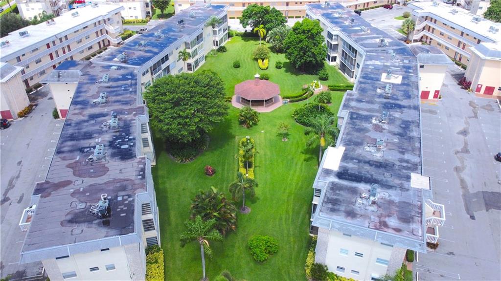 LAUDERHILL EAST - Residential