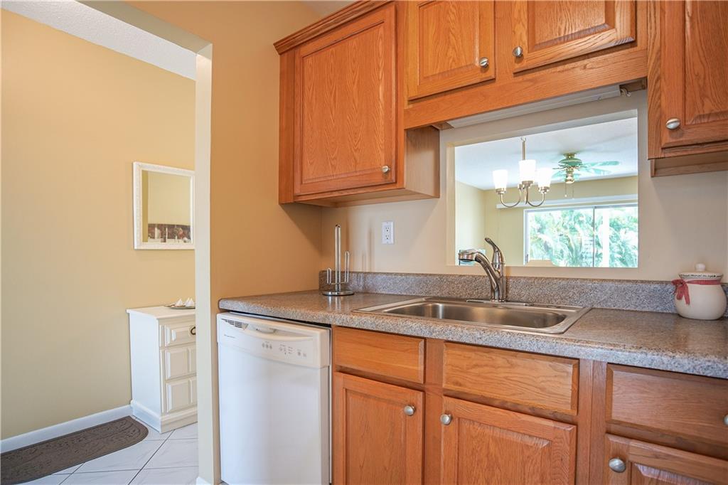 LAUDERHILL EAST - Residential