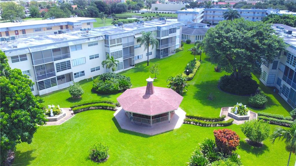 LAUDERHILL EAST - Residential