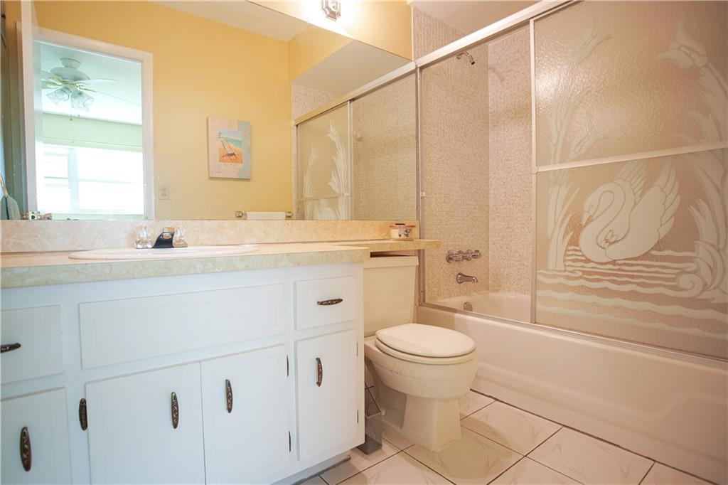 LAUDERHILL EAST - Residential