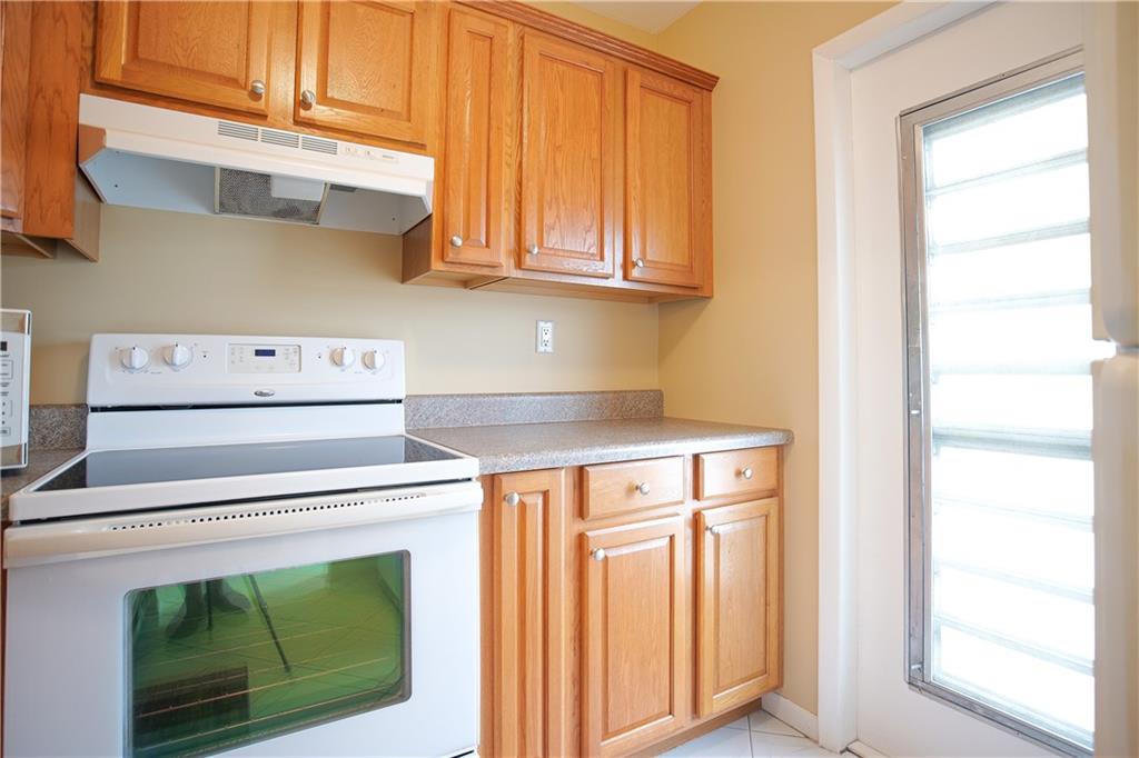 LAUDERHILL EAST - Residential