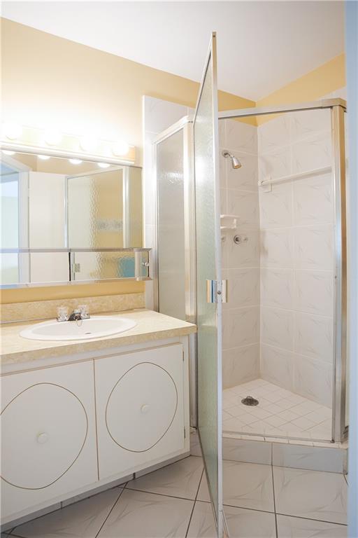 LAUDERHILL EAST - Residential