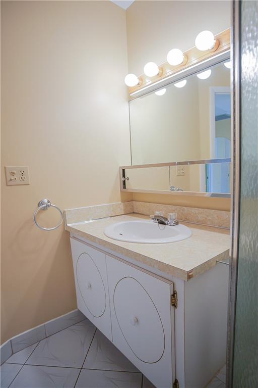 LAUDERHILL EAST - Residential