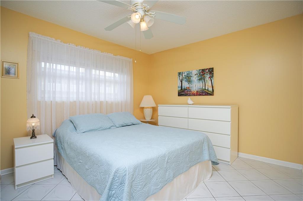 LAUDERHILL EAST - Residential