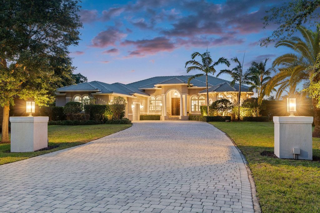 Photo of 12301 NW 12th Street, Plantation, FL 33323 (MLS # B26021013)