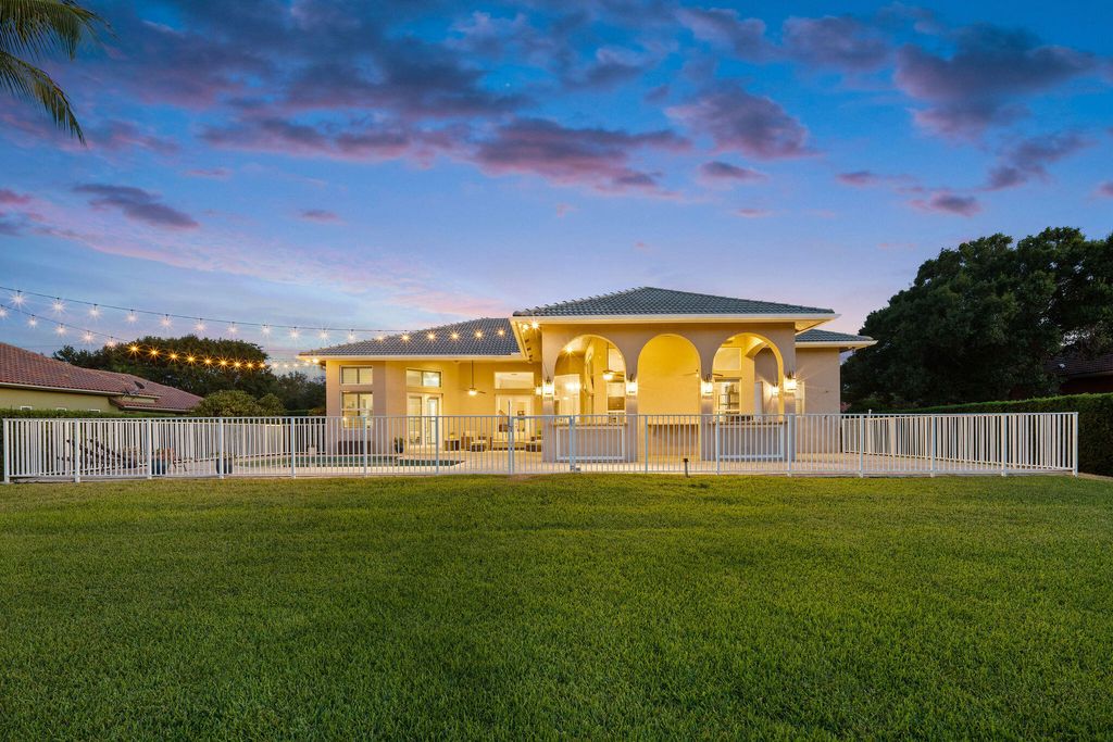 Photo of 12301 NW 12th Street, Plantation, FL 33323 (MLS # B26021013)