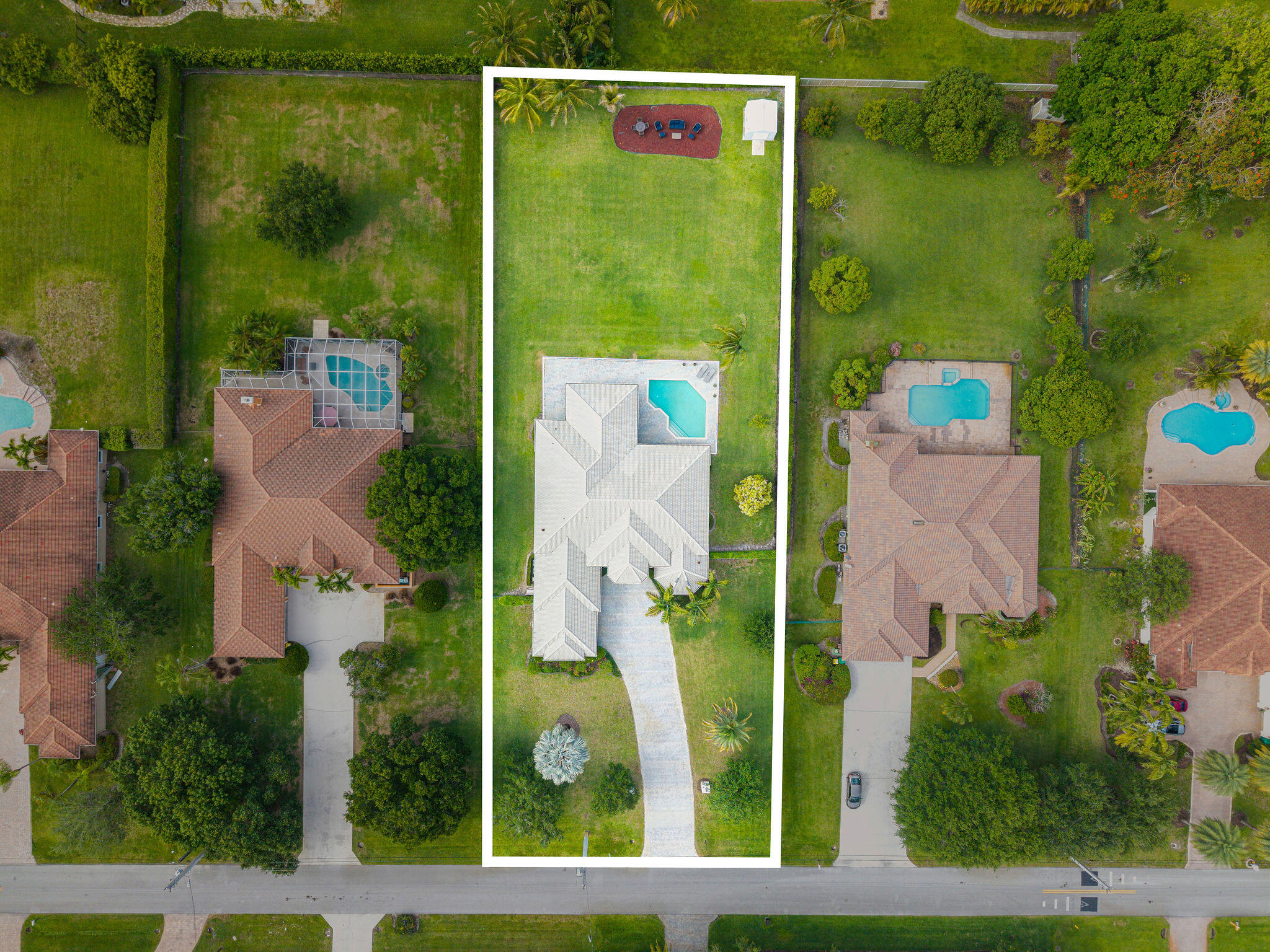 SECLUDED ACRES - Residential