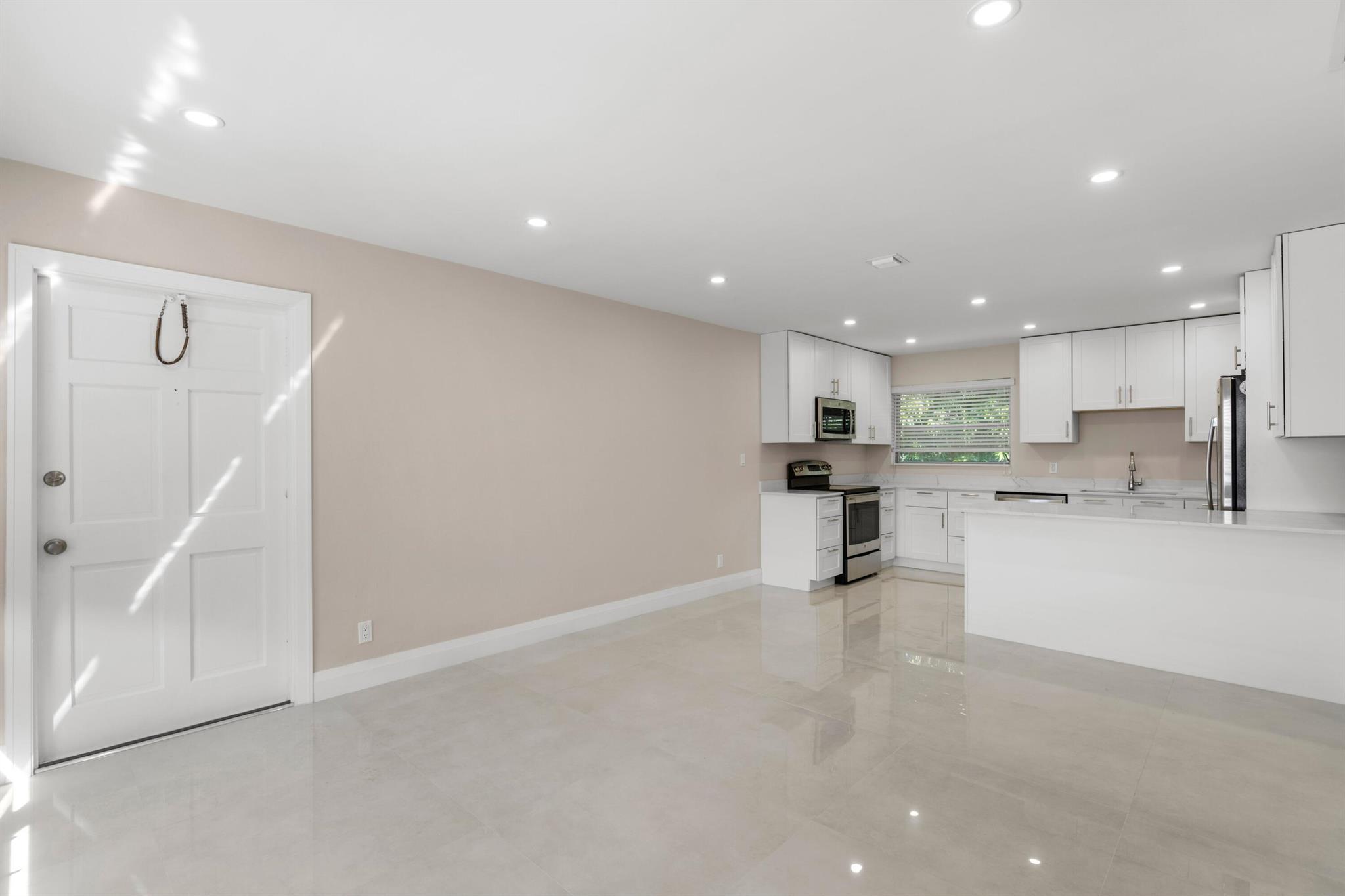 CENTRAL PARK ADD BOYNTON - Residential Lease