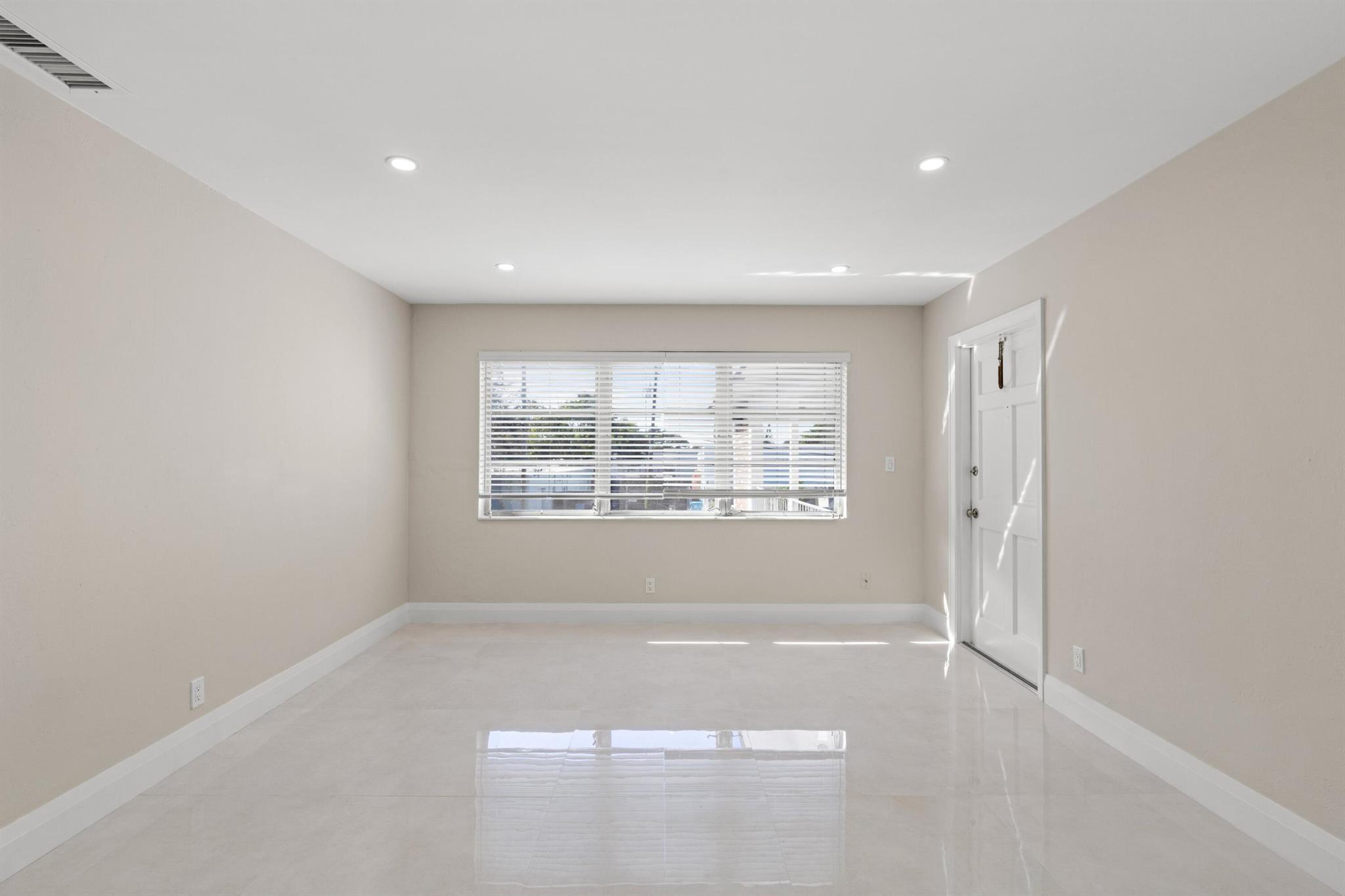 CENTRAL PARK ADD BOYNTON - Residential Lease