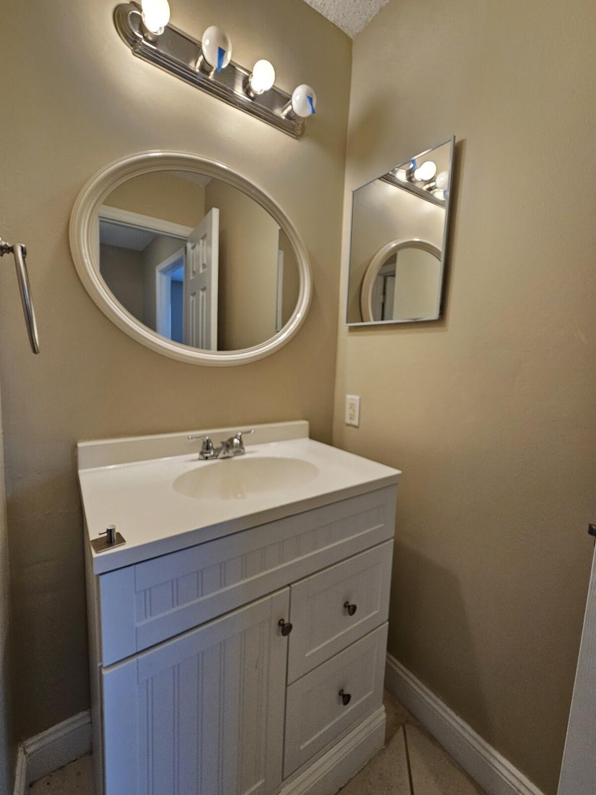 BOYNTON LANDINGS CONDO - Residential Lease