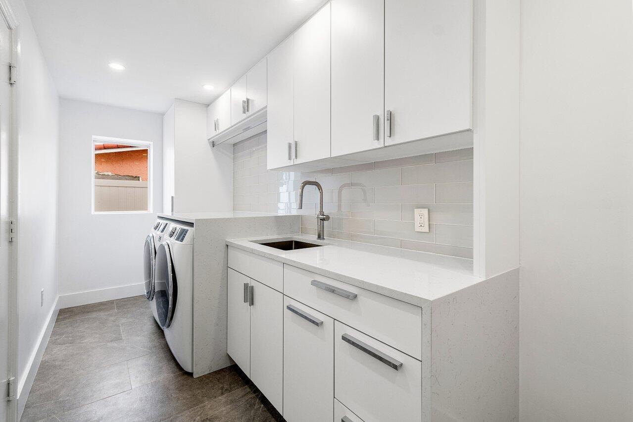 BOCA ISLANDS - Residential Lease