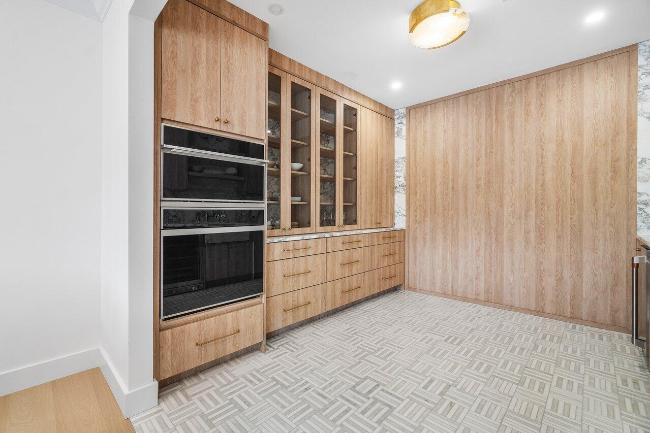 BOCA ISLANDS - Residential Lease