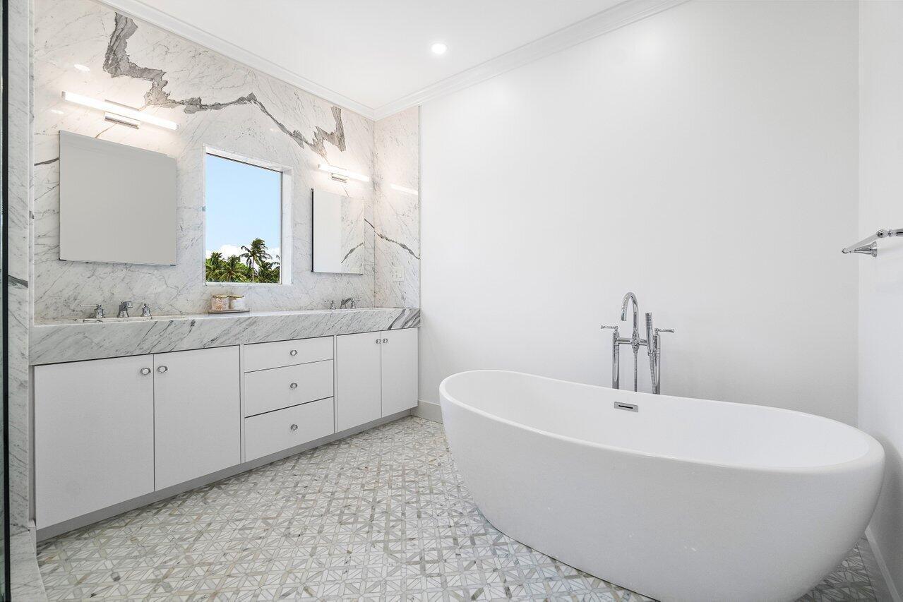 BOCA ISLANDS - Residential Lease