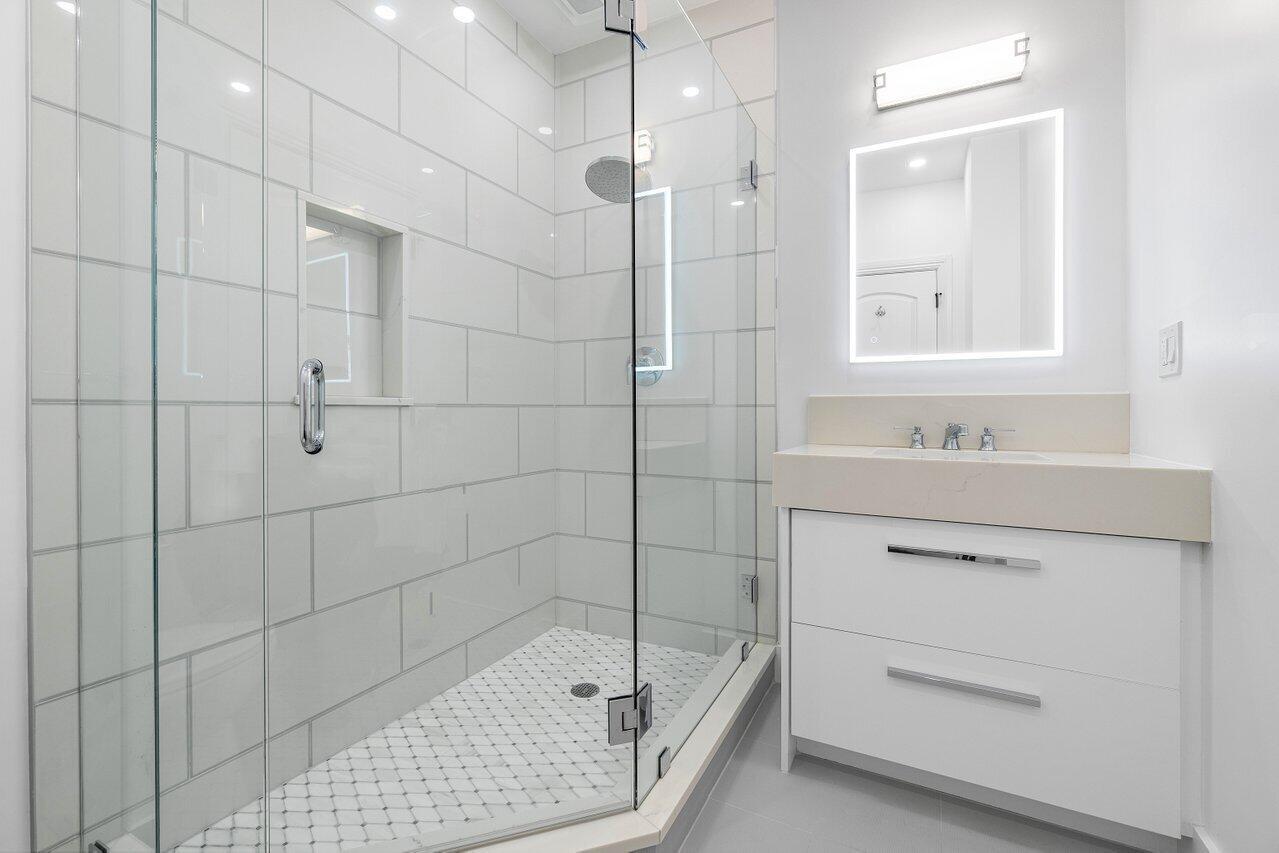 BOCA ISLANDS - Residential Lease