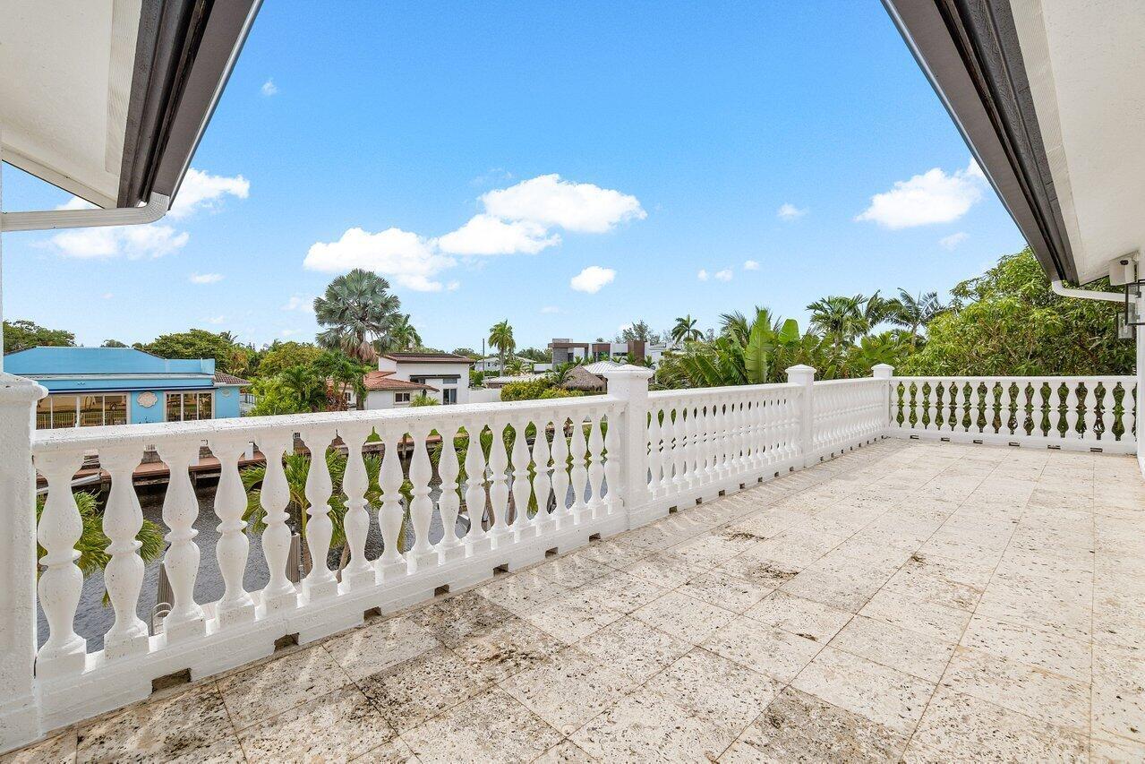 BOCA ISLANDS - Residential Lease