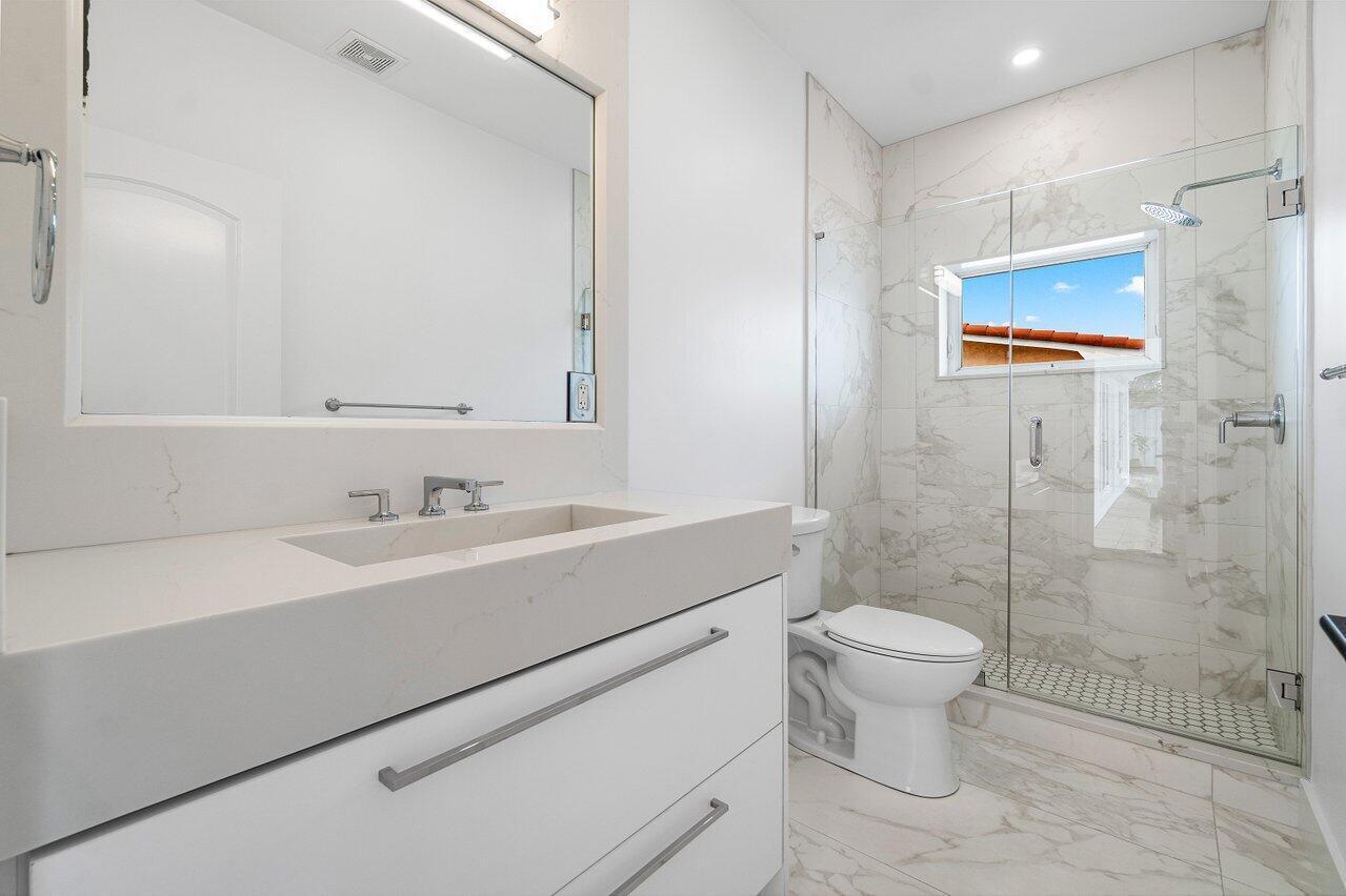 BOCA ISLANDS - Residential Lease